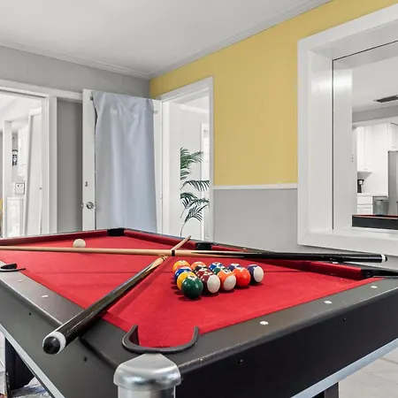 Fort Lauderdale Retreat Near Beach & Airport
